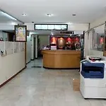Sukhumvit 11 Business Inn By Bunk